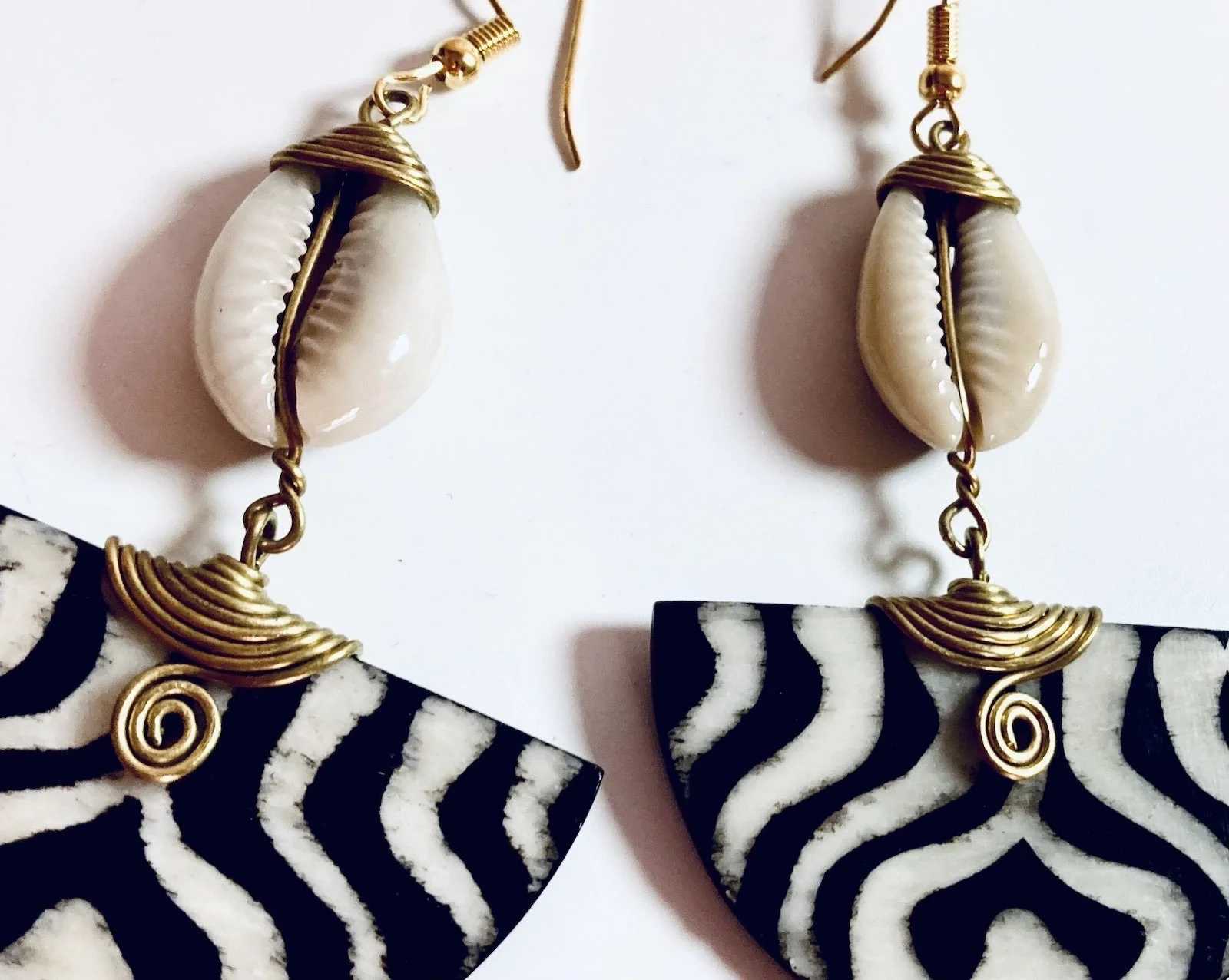 Black and white African ethnic earrings 1.2 - Style Me African