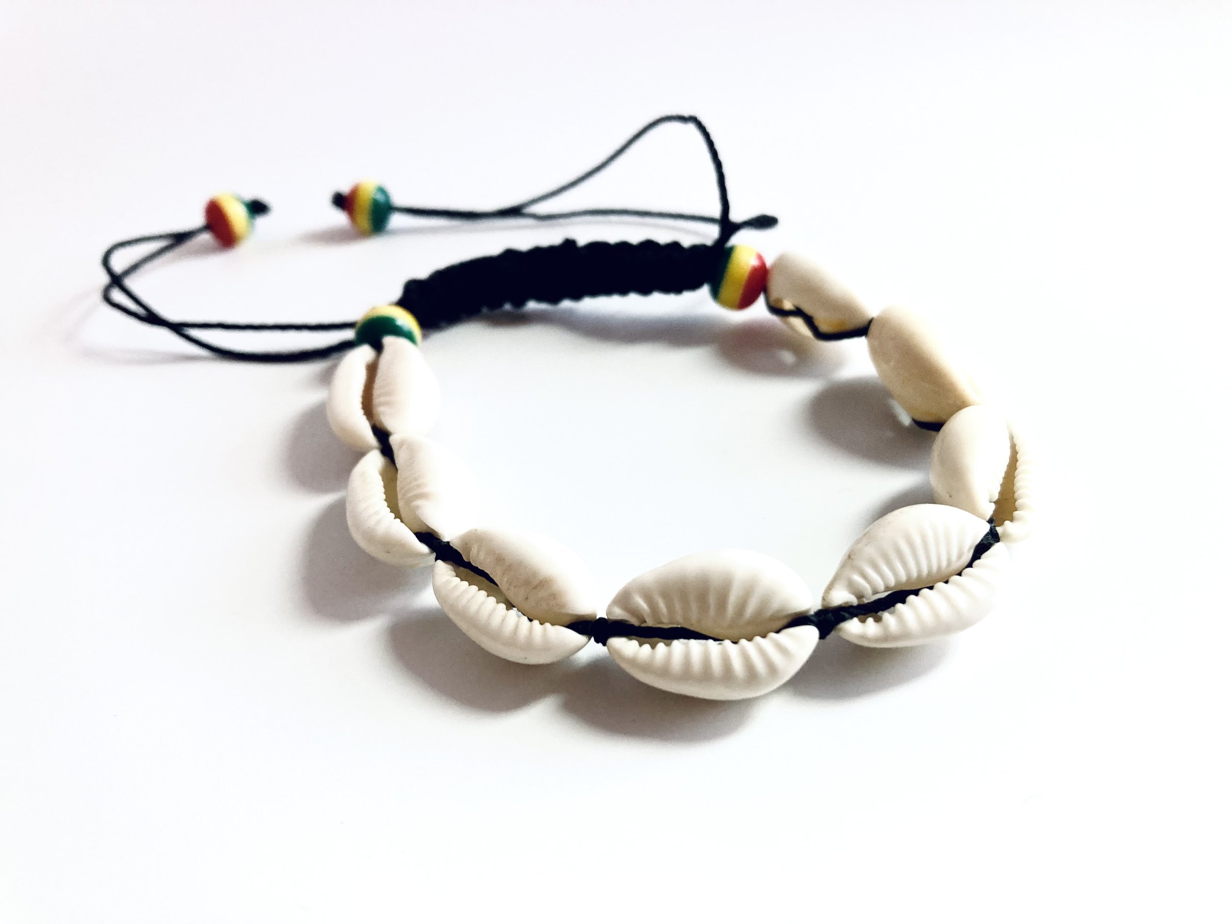 Adjustable unisex cowrie bracelet 1.4 - Style Me African