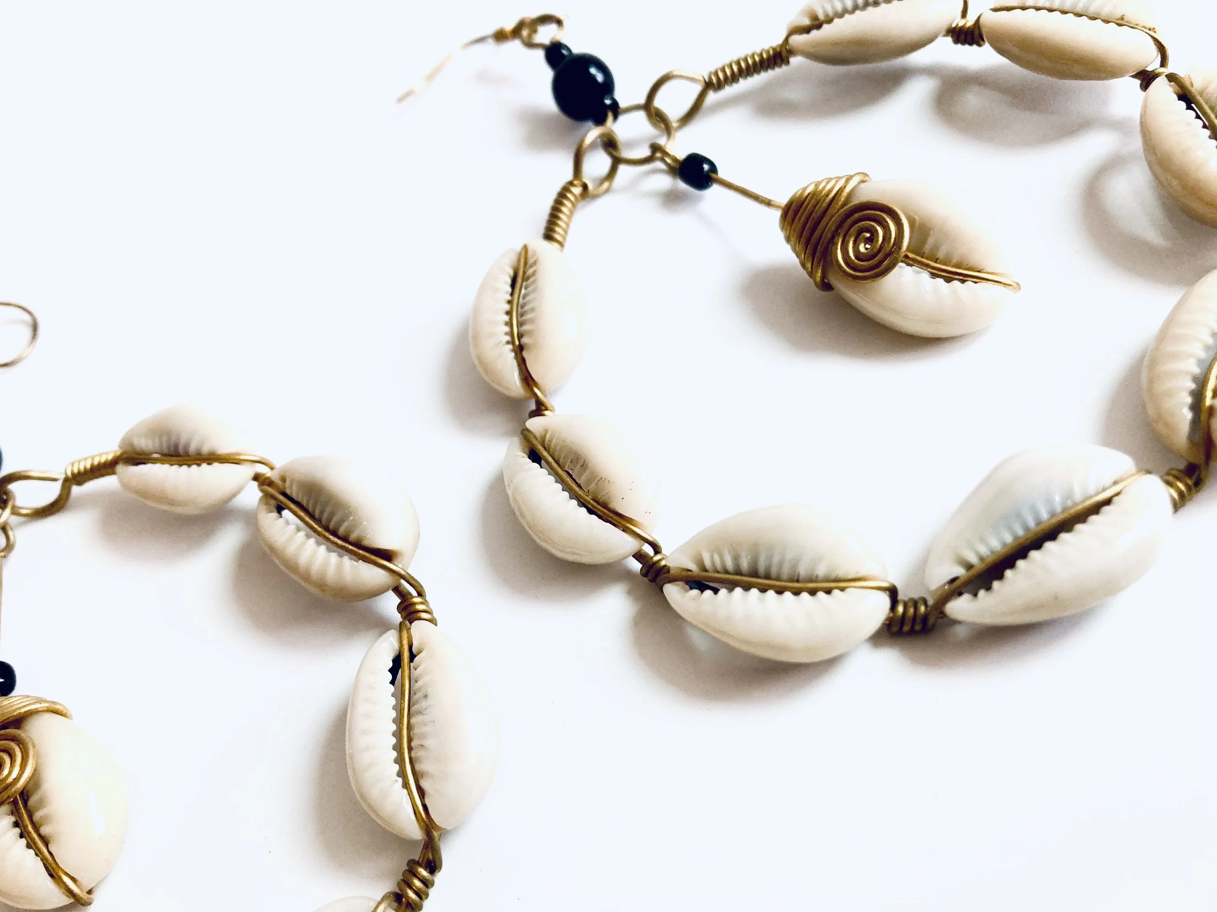 Cowrie hoop earrings 1.5 - Style Me African