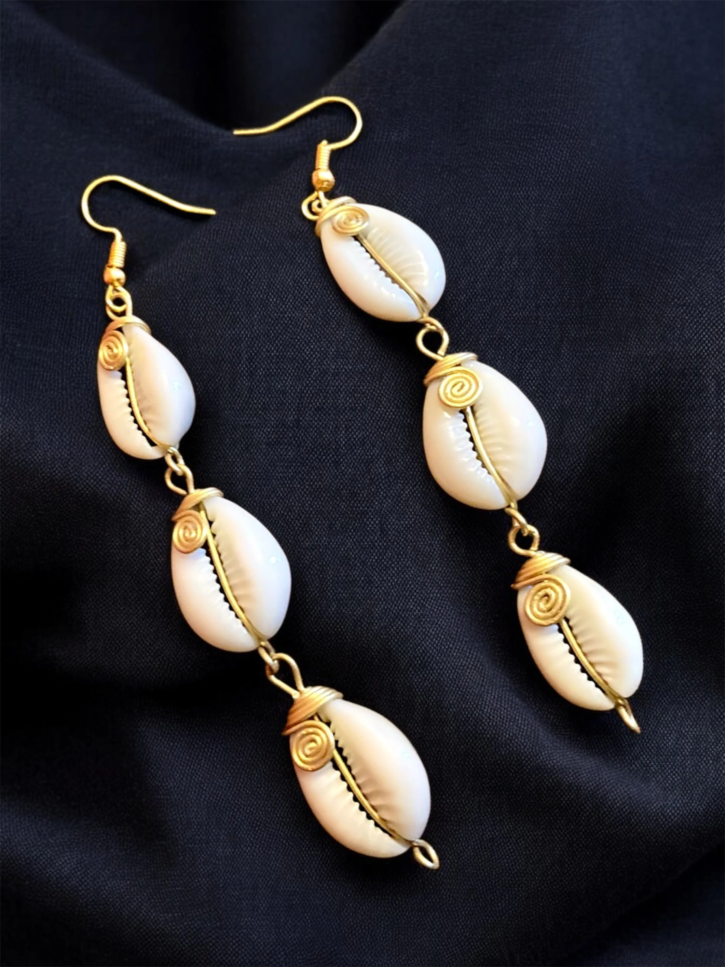 3 pcs cowrie drop earrings