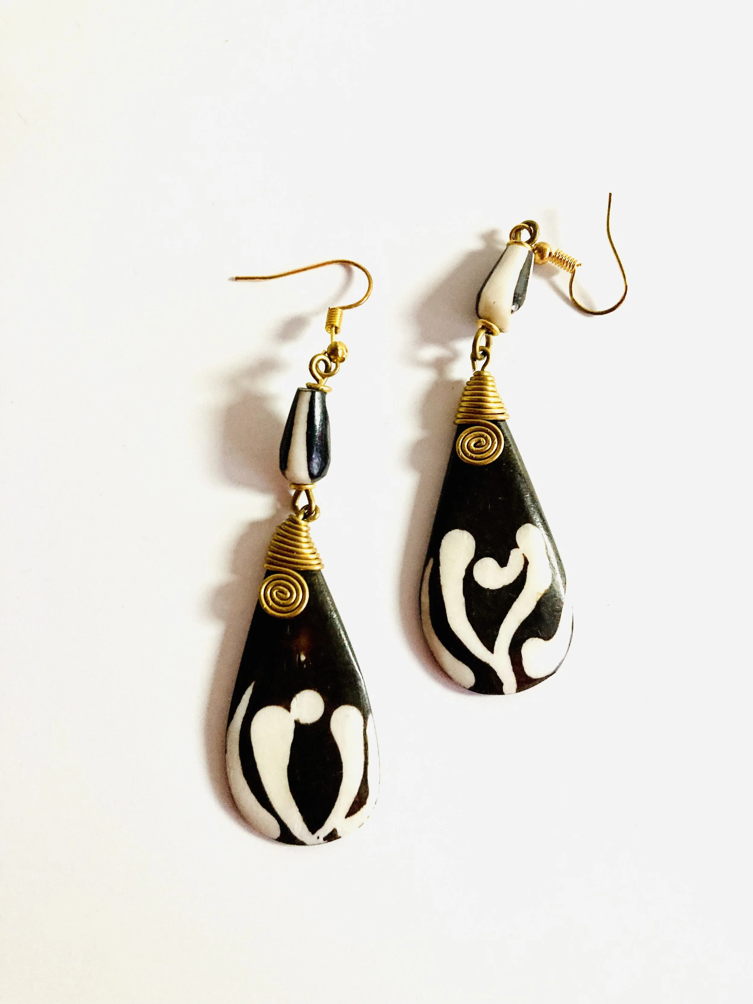 Black and white Kenyan ethnic earrings 1.6 - Style Me African