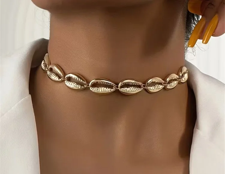 Gold Cowrie choker Necklace 1.1 - Style Me African