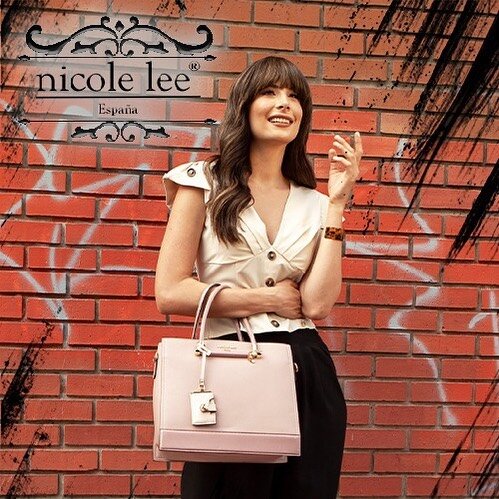 Para cuando se necesita un look cl&aacute;sico! 👜😍 siempre con un toque especial de Nicole Lee! #NicoleLeeEspa&ntilde;a #nicoleleeusa #NLlook #LoveMeHateMeNL #bolsospreciosos #Espa&ntilde;a #modayestilo