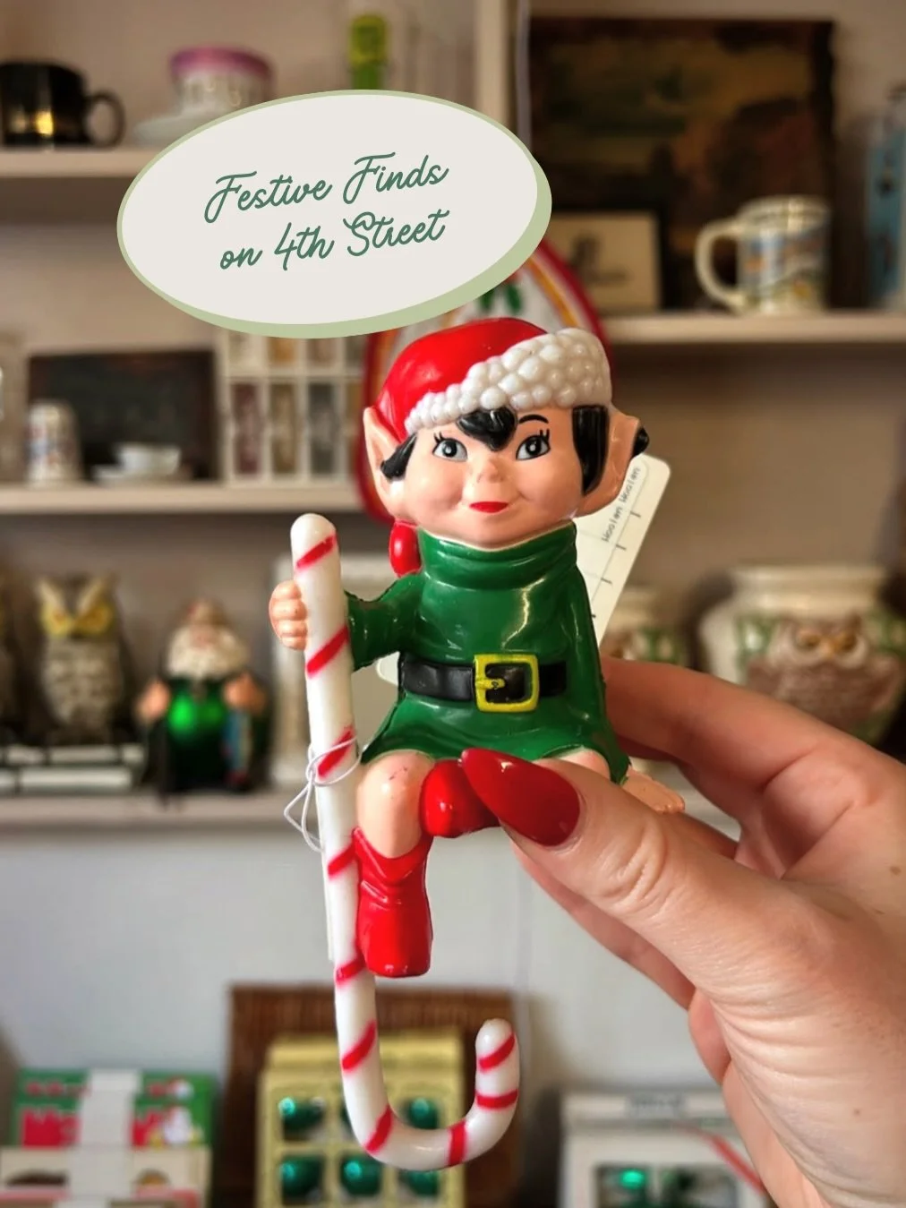 All the holiday cheer you need? Right here on 4th Street!

@gustobread special holiday menu, now available for preordering in preparation for Christmas. 🦌

@thesociallistlb Holiday themed drinks &amp; food galore! 🎅

@coffeedrunk.co Festive winter 