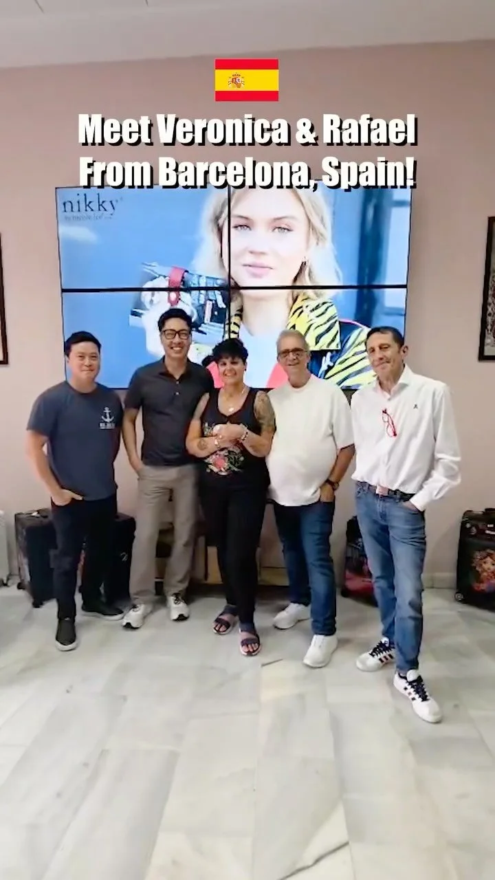 Visiting us from Barcelona, Spain, it was such a joy to host Veronica & Rafael at our Spain Headquarters! Thanks to Pablo, Andres, and the team for making this visit special. ๐ช๐
#nicoleleeusa #NicoleLeeSpain #GlobalStyle #NicoleLeeWorld