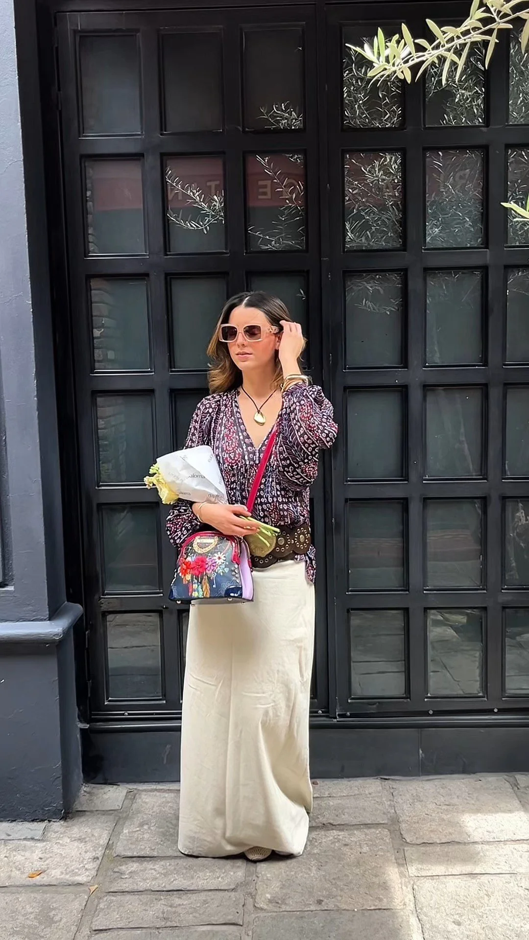 Looking georgeos with the Dream Comes True Crossbody ๐ @anapao.jimenez
Find the NEW Dream Comes True Collection in our link in bio! ๐
#nicoleleeusa #nllook #suzyhan #FW25 #crossbodybag
