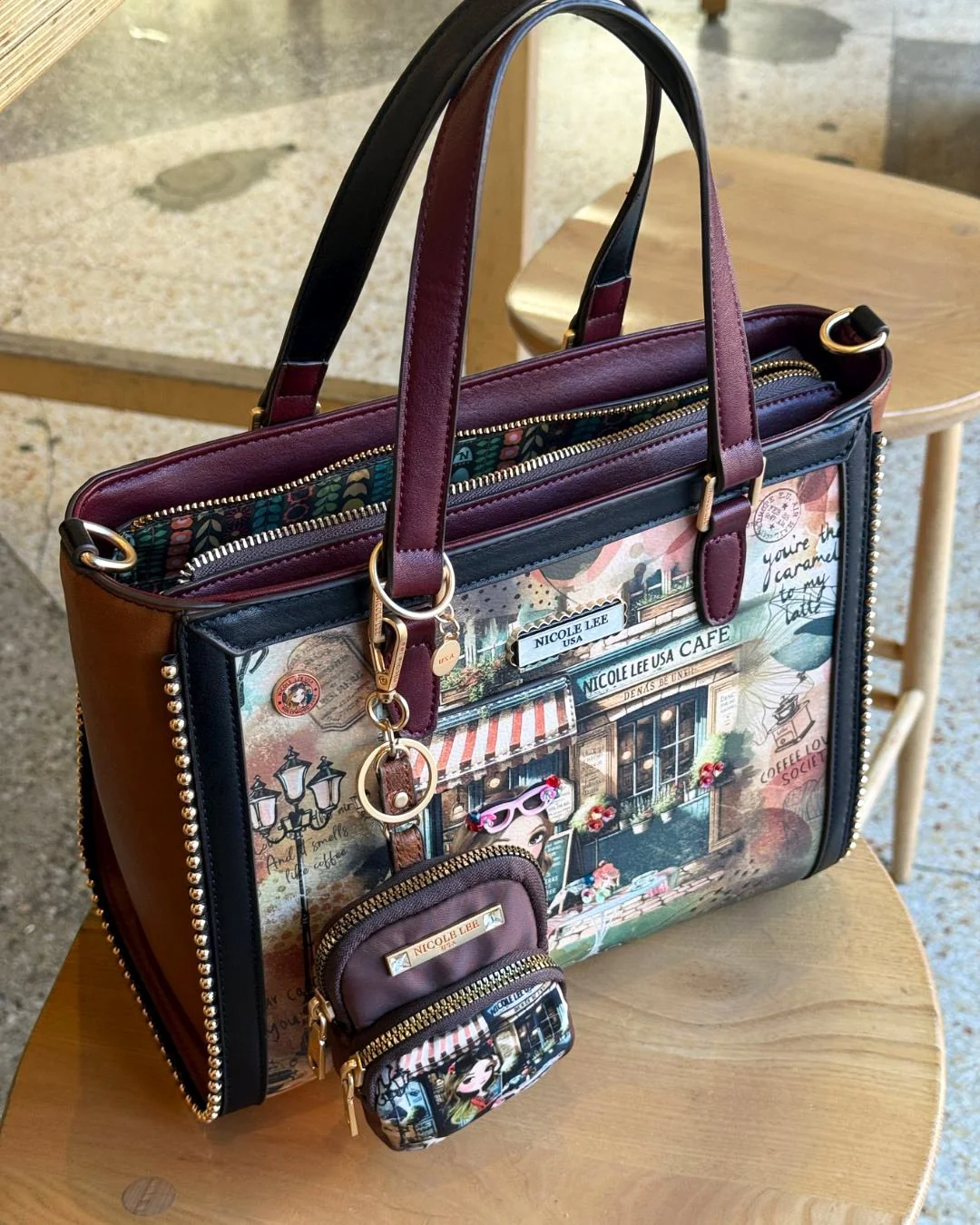 Accessorize your tote bag with the mini backpack keychain collection. Get to know the other ones on our link in bio or tap below! 

🎒 MANDY MINI BACKPACK KEYCHAIN
👜 VIRTUAL FRIEND TOTE BAG

#nicoleleeusa #totebag #minikeychain #bagcharm #accessorie