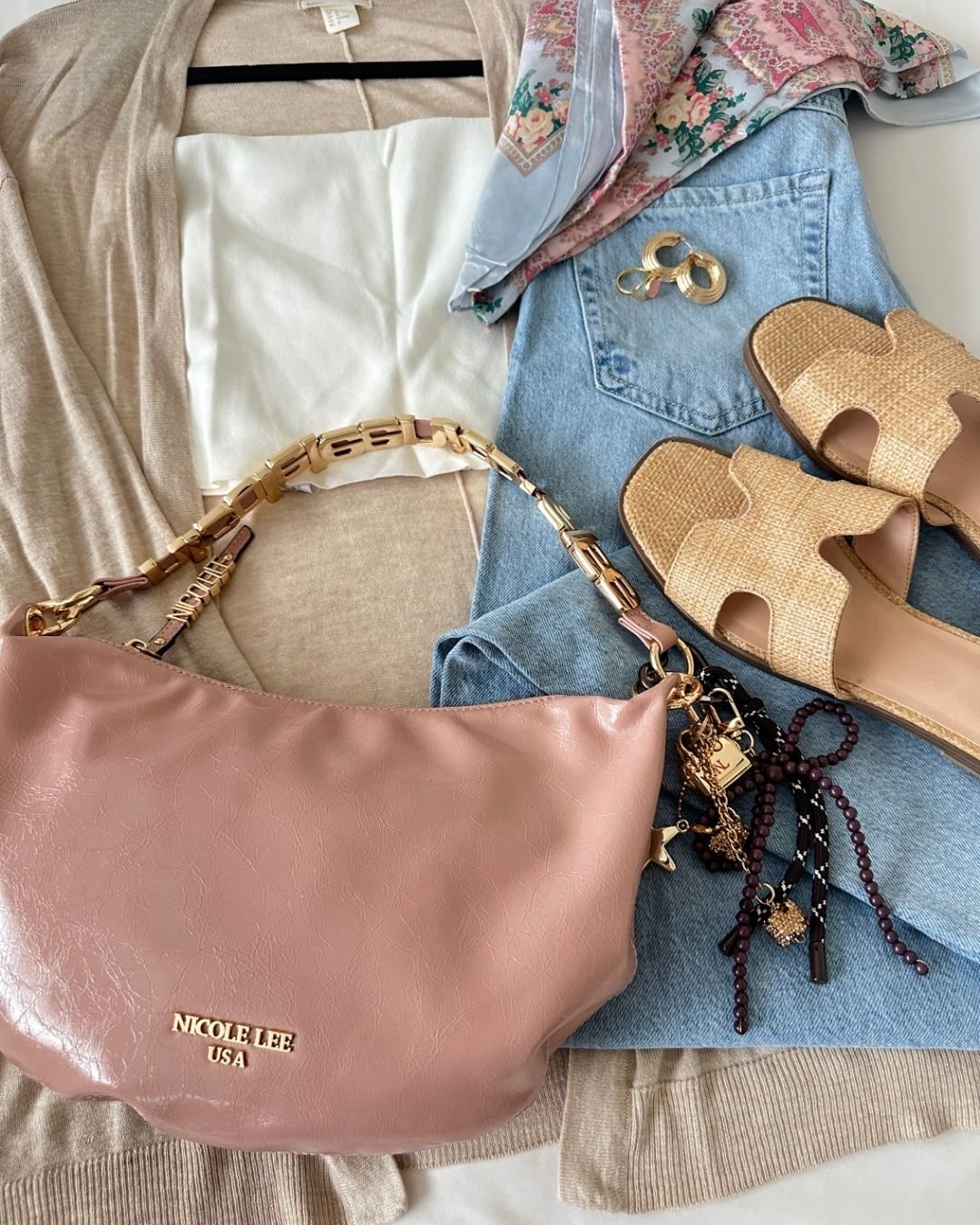 🖤 Swipe through for style inspiration that takes you from brunch dates to nights out effortlessly. 

Find all handbags in link in bio!

#nicoleleeusa #FashionInspo #HandbagGoals #StreetStyle #WardrobeEssentials