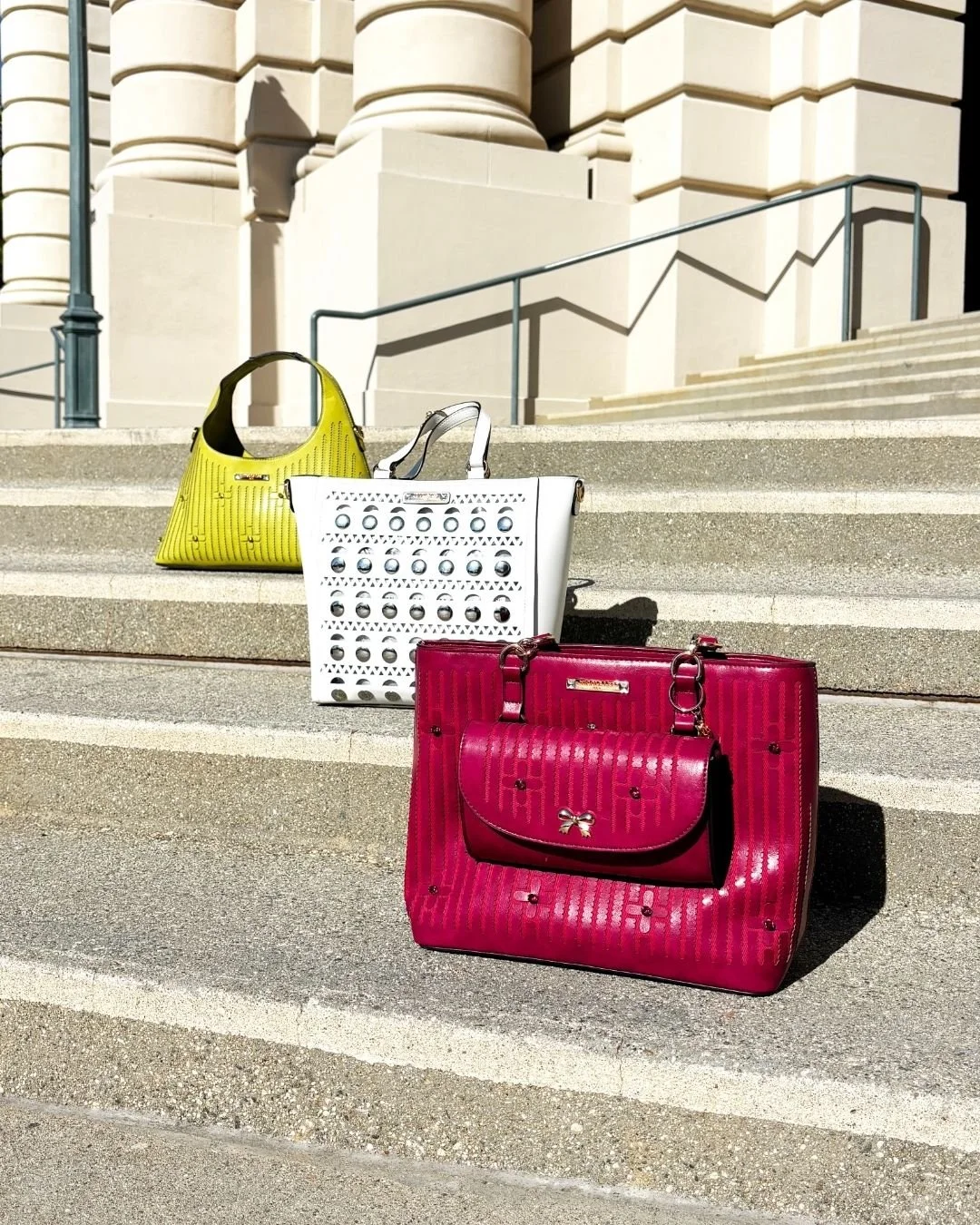The kind of bags that make getting dressed more fun. 💕

Modern Stitch Tote Bag available in link in bio.

#nicoleleeusa #handbag #accessories #StatementBag #SS26