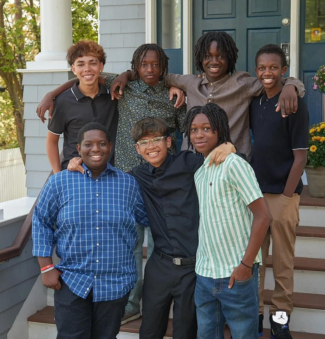 Fall Family Weekend starts on Saturday and we&rsquo;re excited to spend some time with the scholars&rsquo; families. Look at this great group! Thank you again to @ambrosephoto2018 for the terrific group photo. See more scholar photos and their bios a
