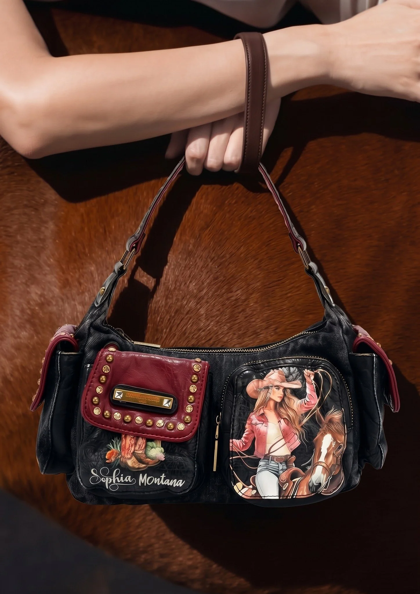 Wild at heart. 🐎✨

The Sofia Montana Denim Handbag. Because some adventures simply call for great accessories.

#nicoleleeusa #handbag #denim