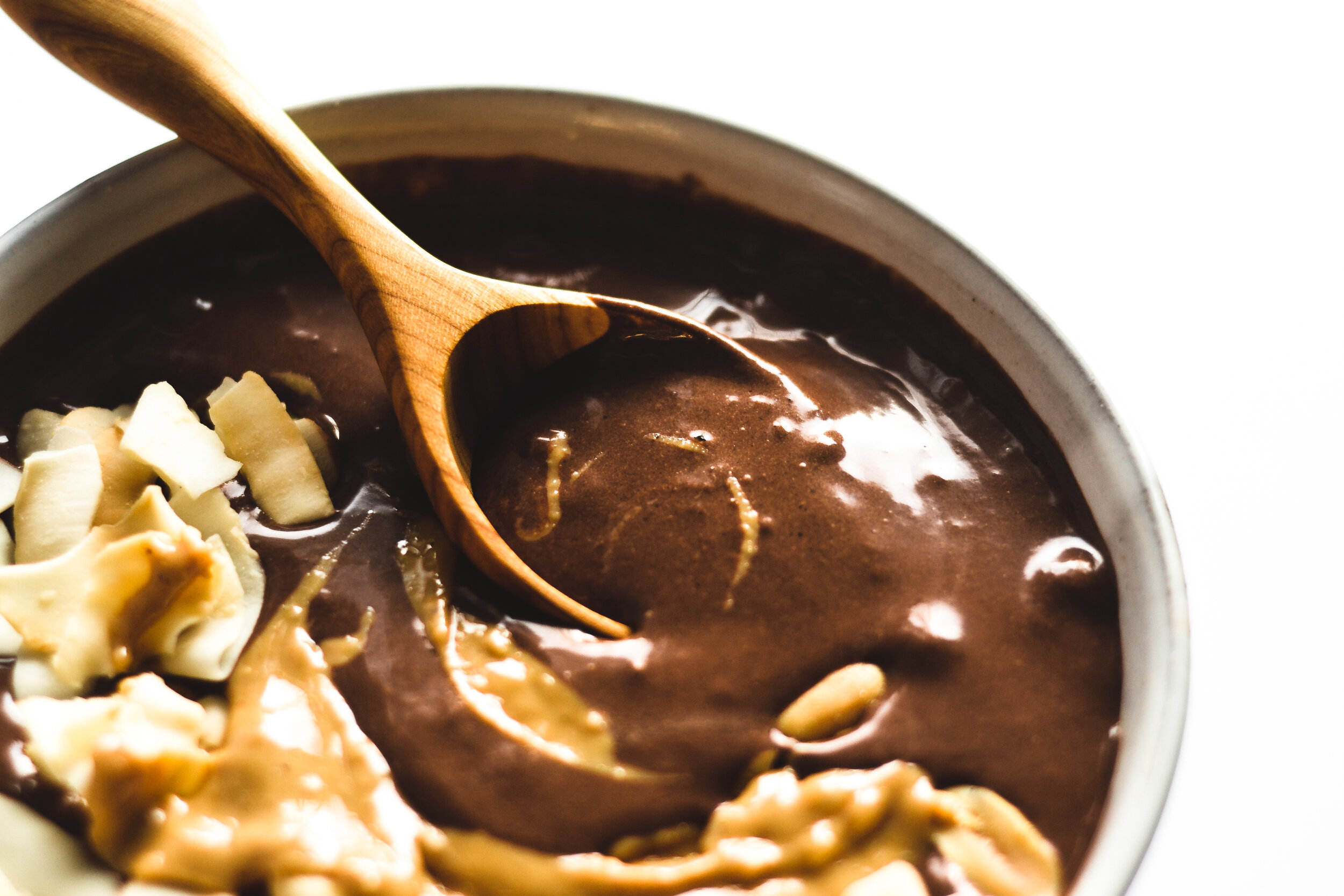 Smoothie protéiné banane, chocolat et beurre d'arachide – Zenit Nutrition