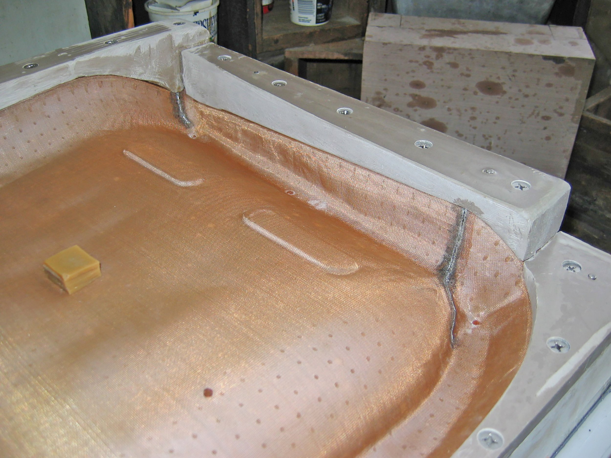 bloomberg-bloom-stool-mold-mesh.jpg