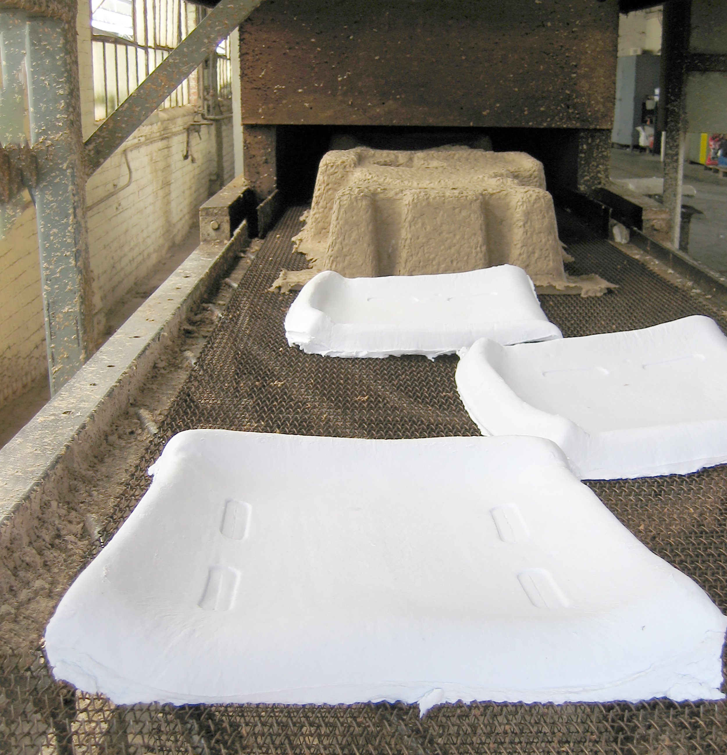 bloomberg-bloom-stool-mfg-oven.jpg