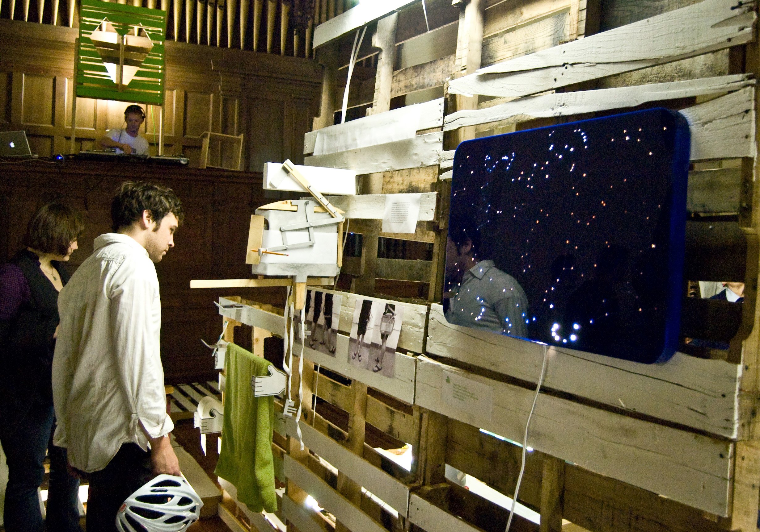 philly-heart-design-dj-booth.jpg