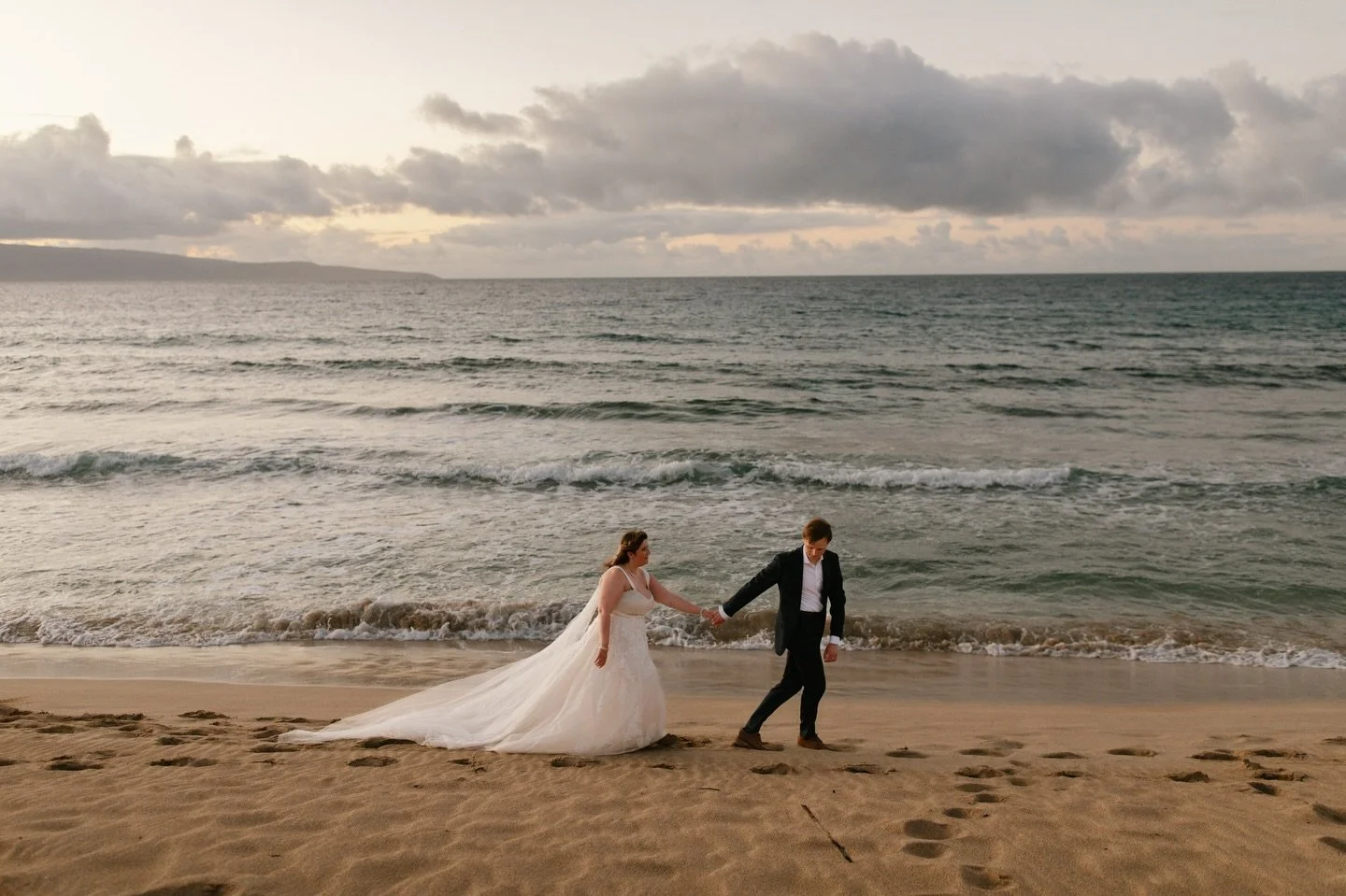 Magical day in Hawaii with Jacqueline &amp; Joel 🌺🌊🌴 #pnwphotographer #mauiwedding #weddingphotography