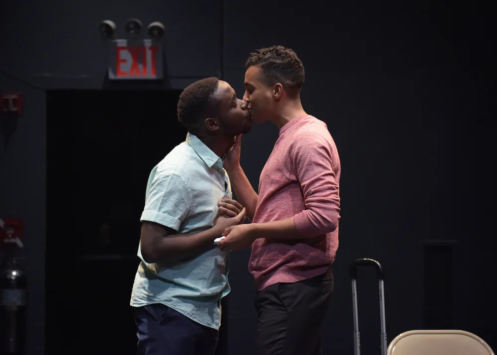 Kiss.JPG