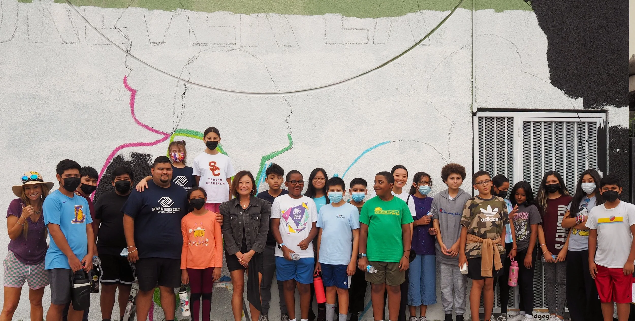 Forever 21 Launches New Forever LA Mural Collection in Partnership With Arts Bridging the Gap and Boys &amp; Girls Clubs of America