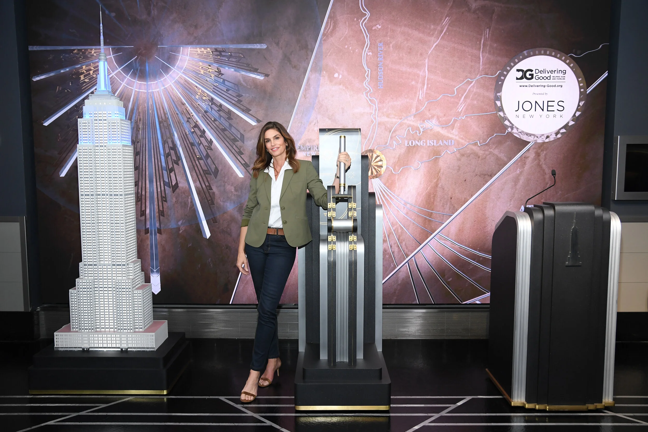 Jones New York Lights Up the Empire State Building with Cindy Crawford