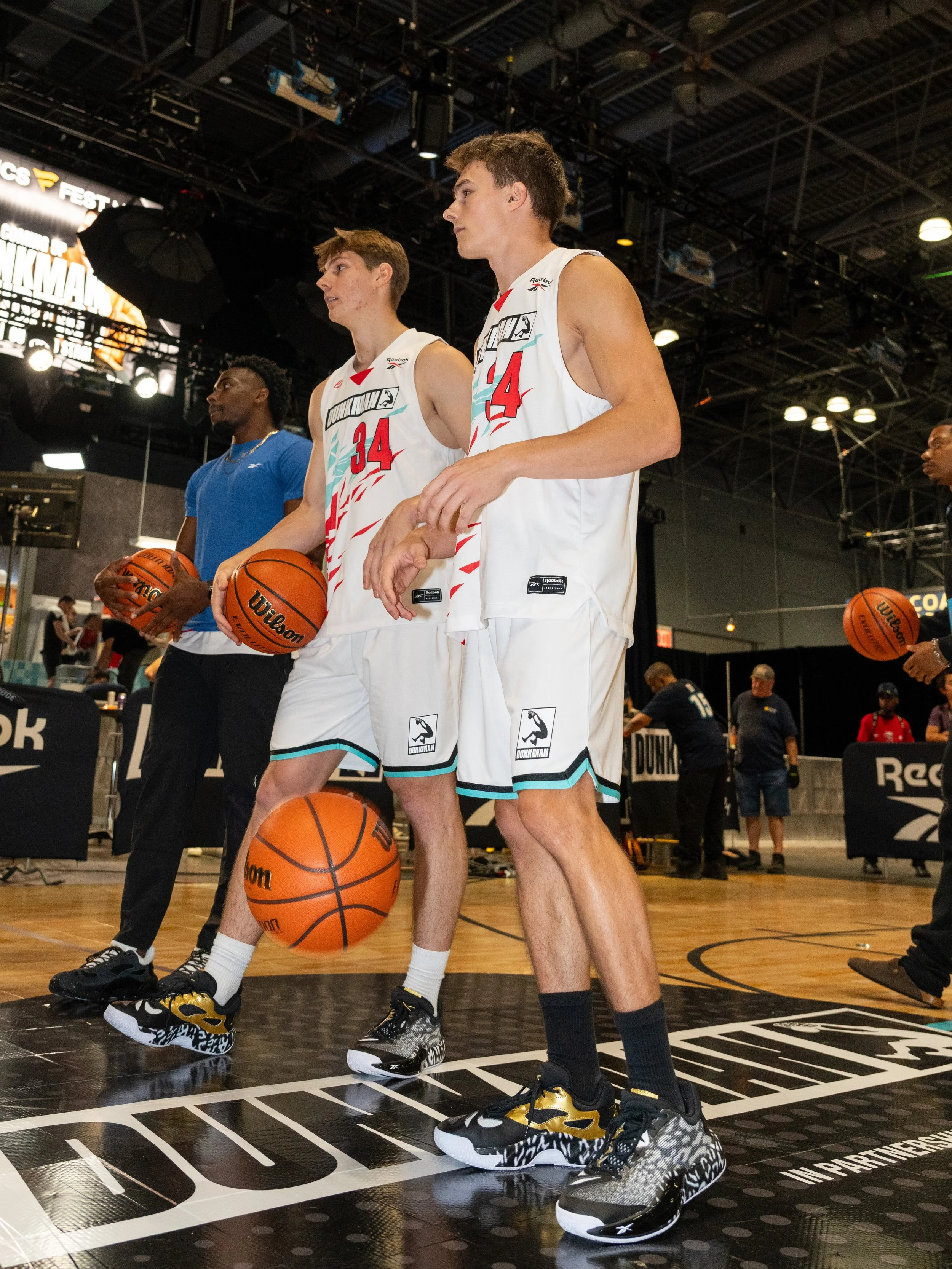 Reebok Basketball DUNKMAN 2026 Team Kit