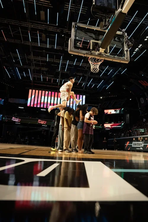 DUNKMAN Turns Dunking Into a Professional Sport