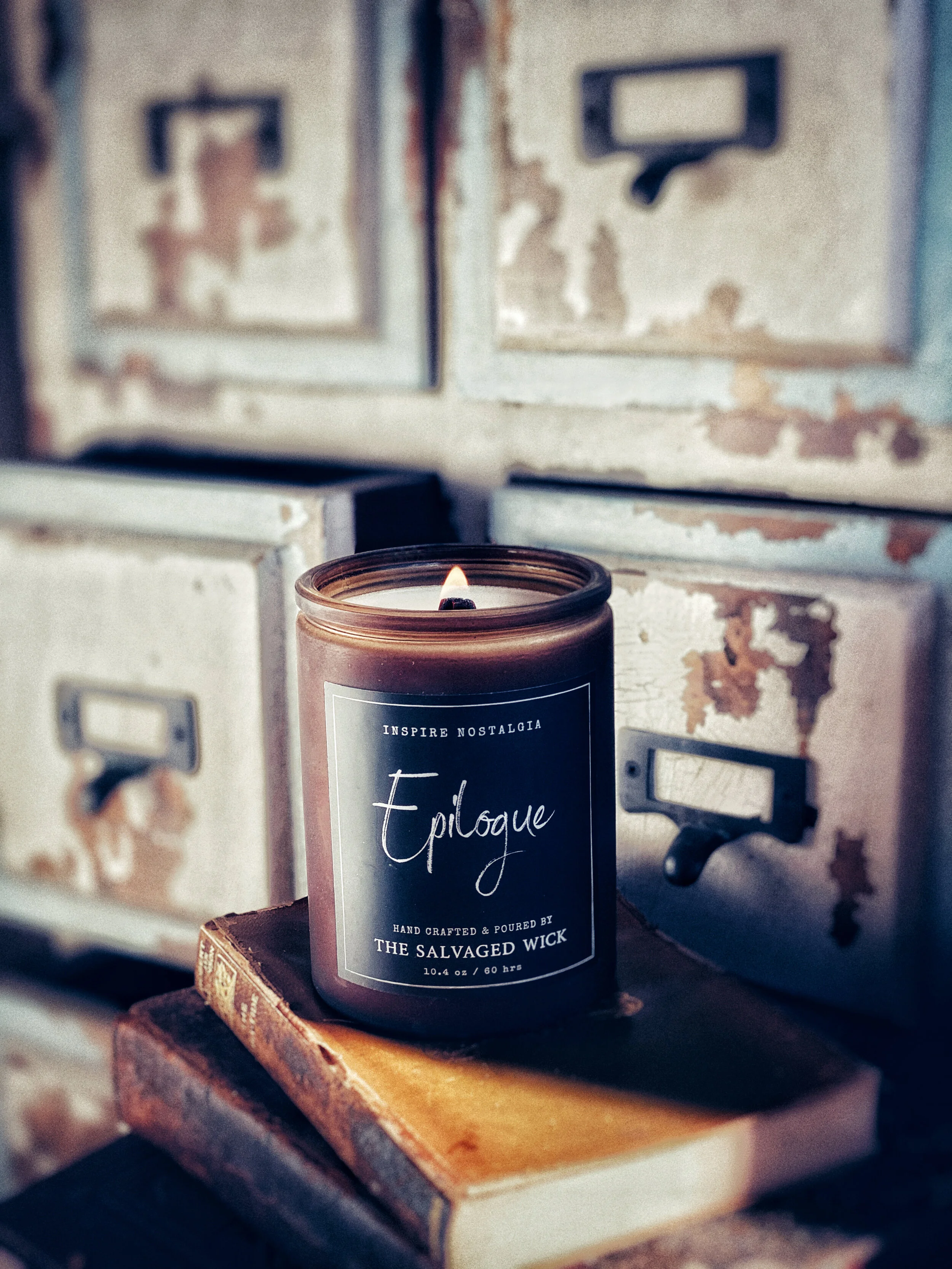 Epilogue 12 oz Classic Amber Candle