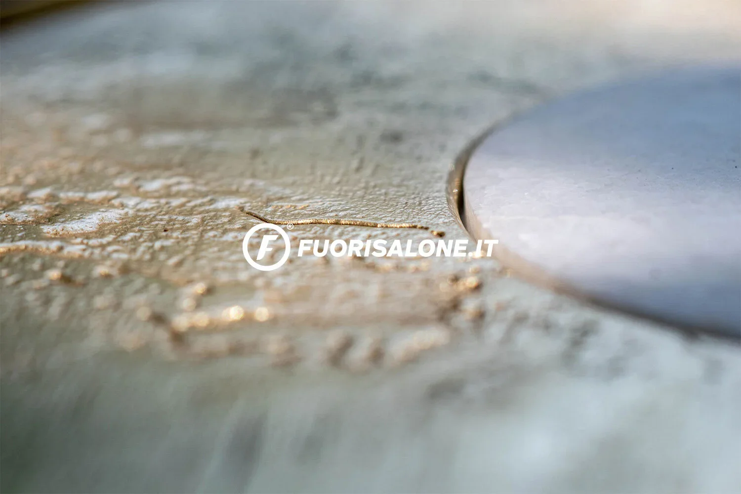  Fuori Salone 
 UNNO: a virtual gallery dedicated to Latin American design 
  > Read the article  