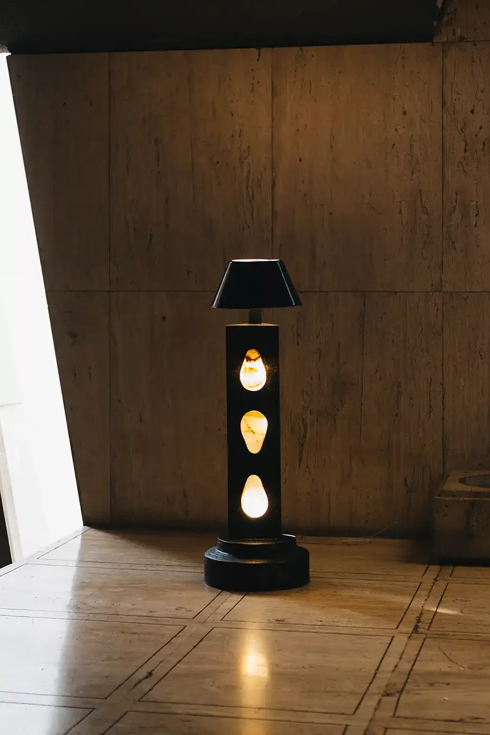 Andrea Vargas Dieppa citrinitas lamp