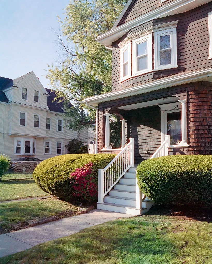 Mamiya 7 + 65mm | Cinestill 800T
Scanned with Sony A7RIII &amp; Sigma 70mm macro
Converted with Negative Lab Pro