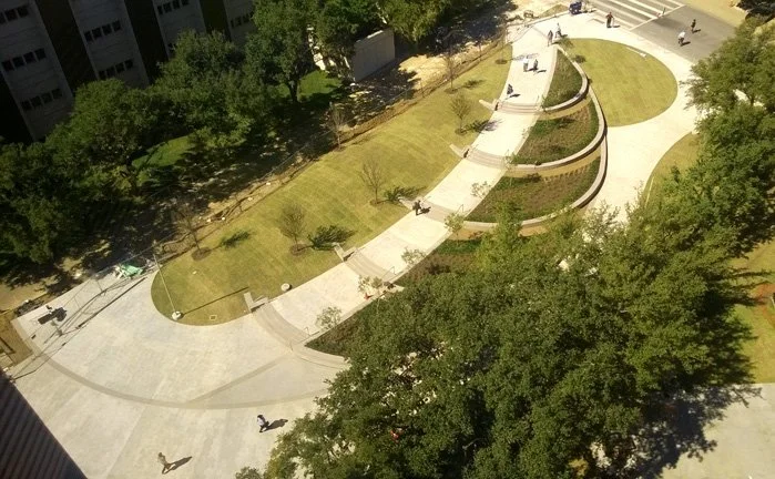 6 - UTSW Seldin Plaza after1.jpg