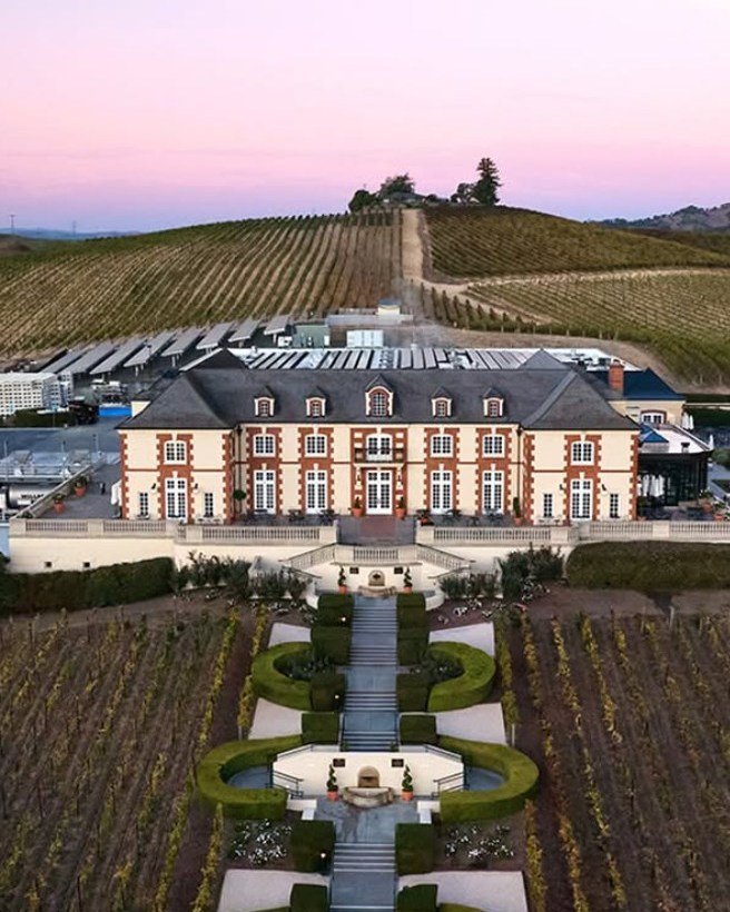 When you enjoy the wine and the view at @domainecarneros, know that sustainability is at the heart of every bottle. The winery and its team are committed to using the land with intention and care. Let&rsquo;s raise a glass to a greener, more sustaina