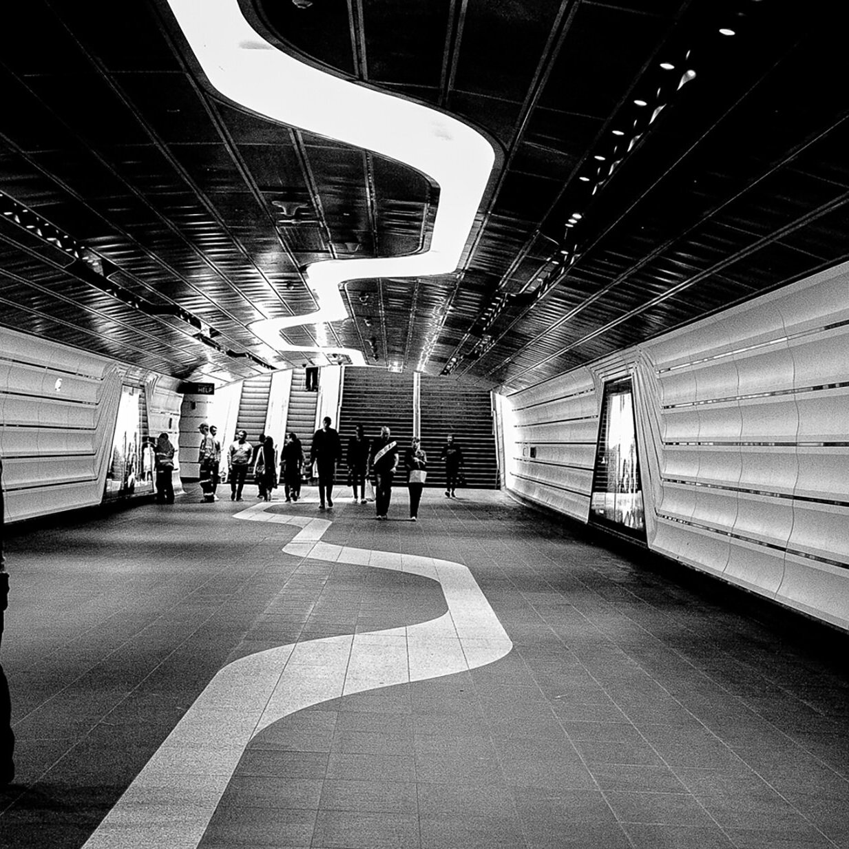 wynyard+walkway+IMG_2149+fb+72dpi+1500px.jpg