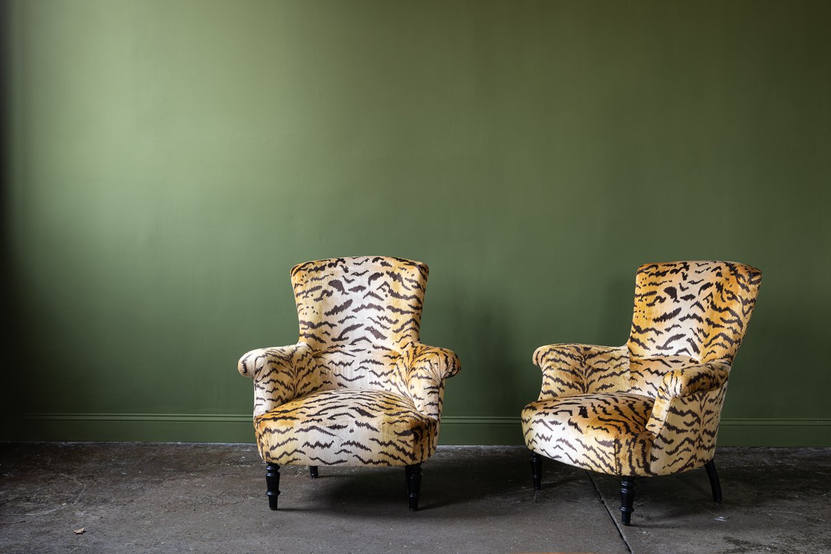 Pair of Chairs Le Tigre