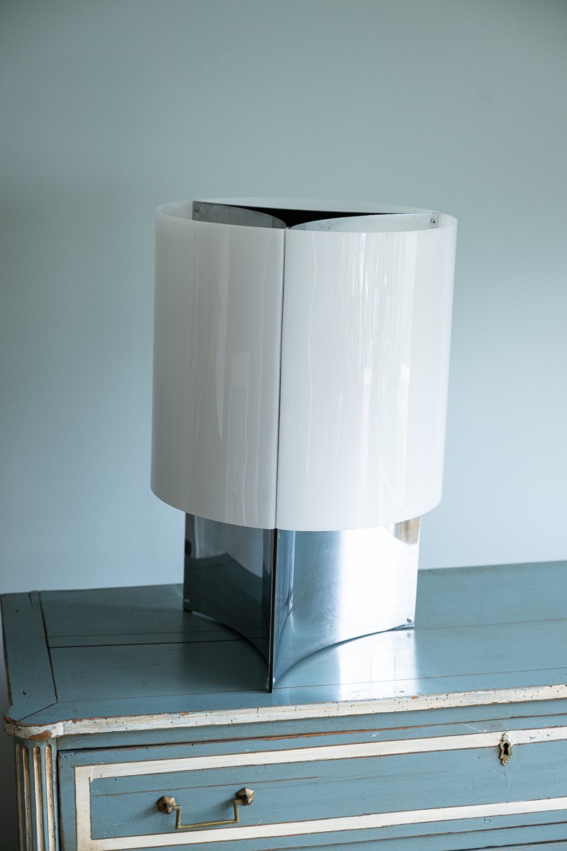 Massimo Vignelli 526G Table Lamp