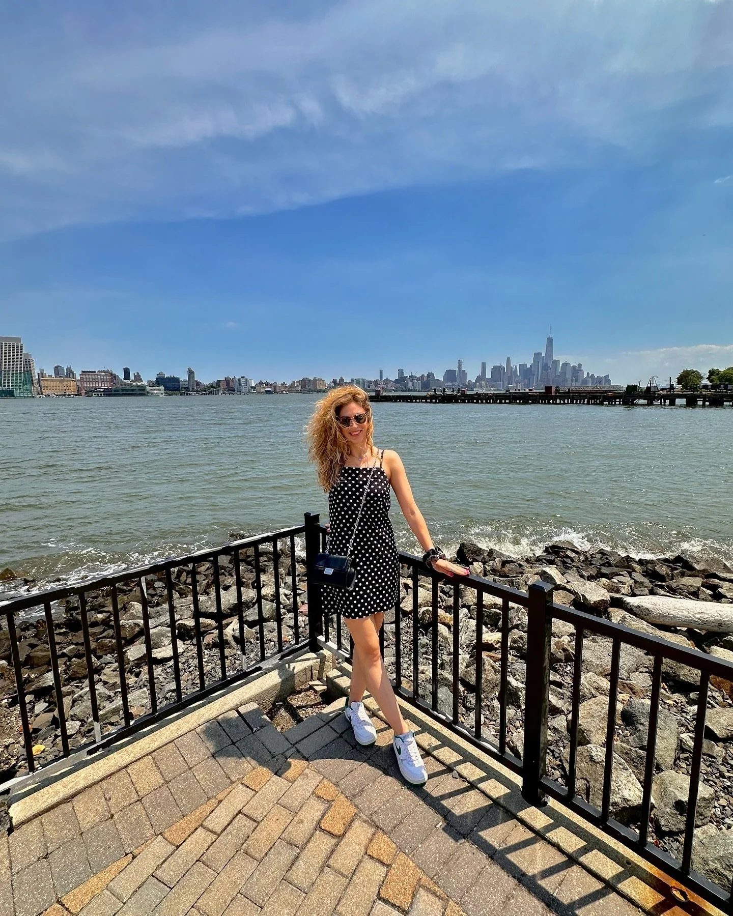Vibing in the big apple and beyond🍎🌃
_________________________
&bull;
&bull;
&bull;
&bull;
&bull;
#nyc #usa #newyork #nycvibes #princetonuniversity #newjersey #unitedstates #bigapple #nycdancers #themetropolitanmuseumofart #nycity #newyorkstateofmi