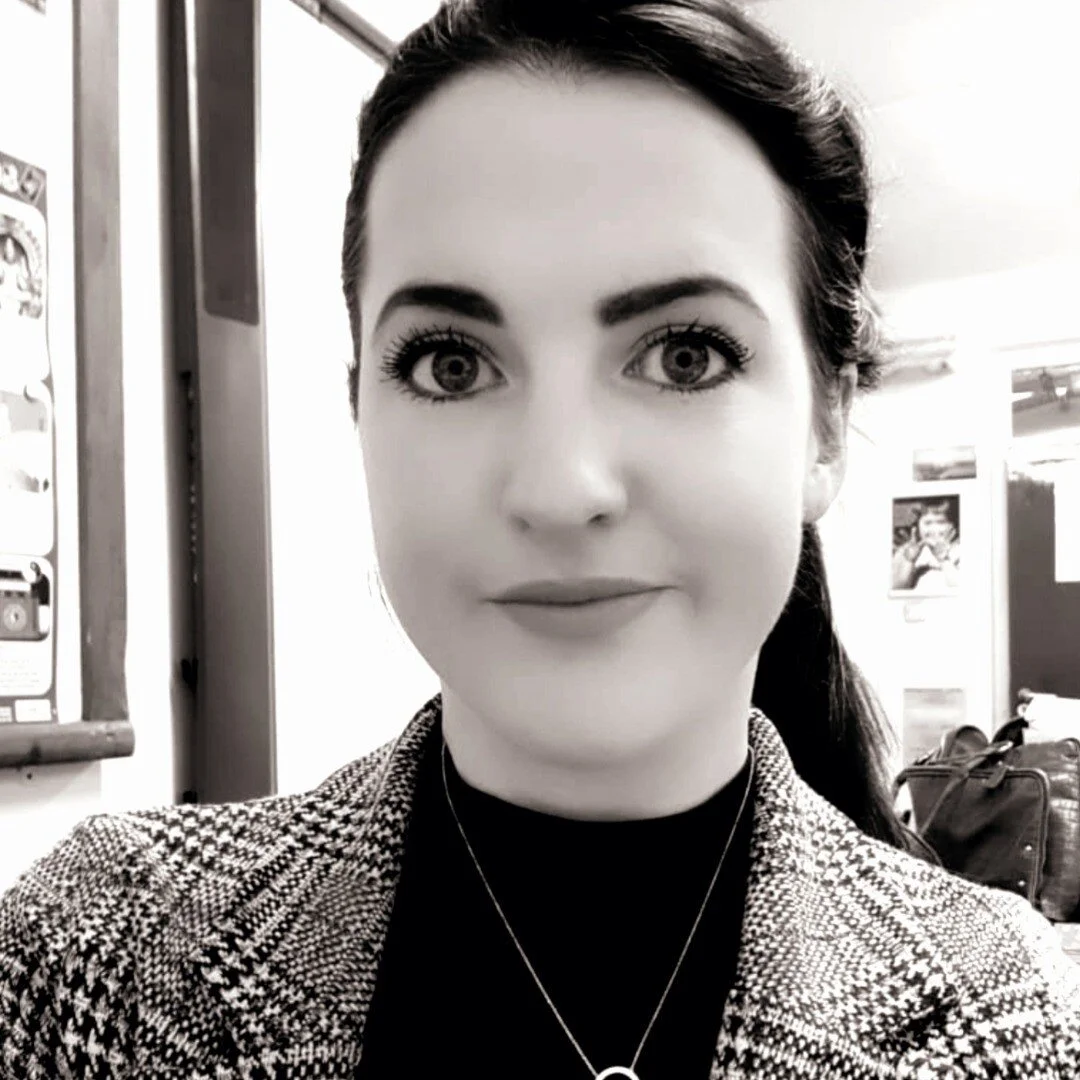 Triona O' Donnell 😍 Triona has been a great addition to the ensemble and  the costume team! 🕶👗👜👠 wait till you see her as 'The Swan' constellation 😍😍😍😍😍