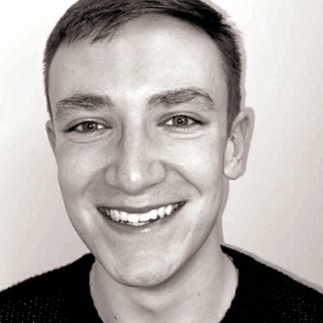 ⭐Meet the Cast⭐
🌠Stephen Rushe🌠 ⚡'Knuckles'⚡ Double Oscar nominee (both were revoked because on the application form, where it said do not write below the line, Stephen wrote 'OK' )

Despite the surname, Stephen never panics. He is also a budding m