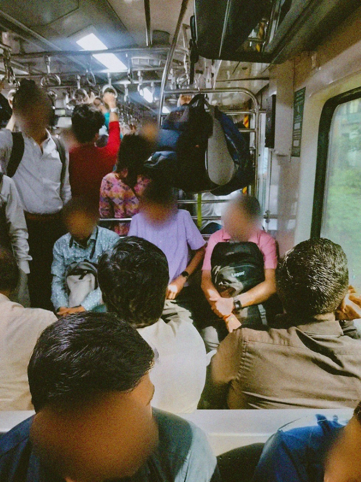 Why Women Don’t Keep Their Bags in the Overhead Compartment