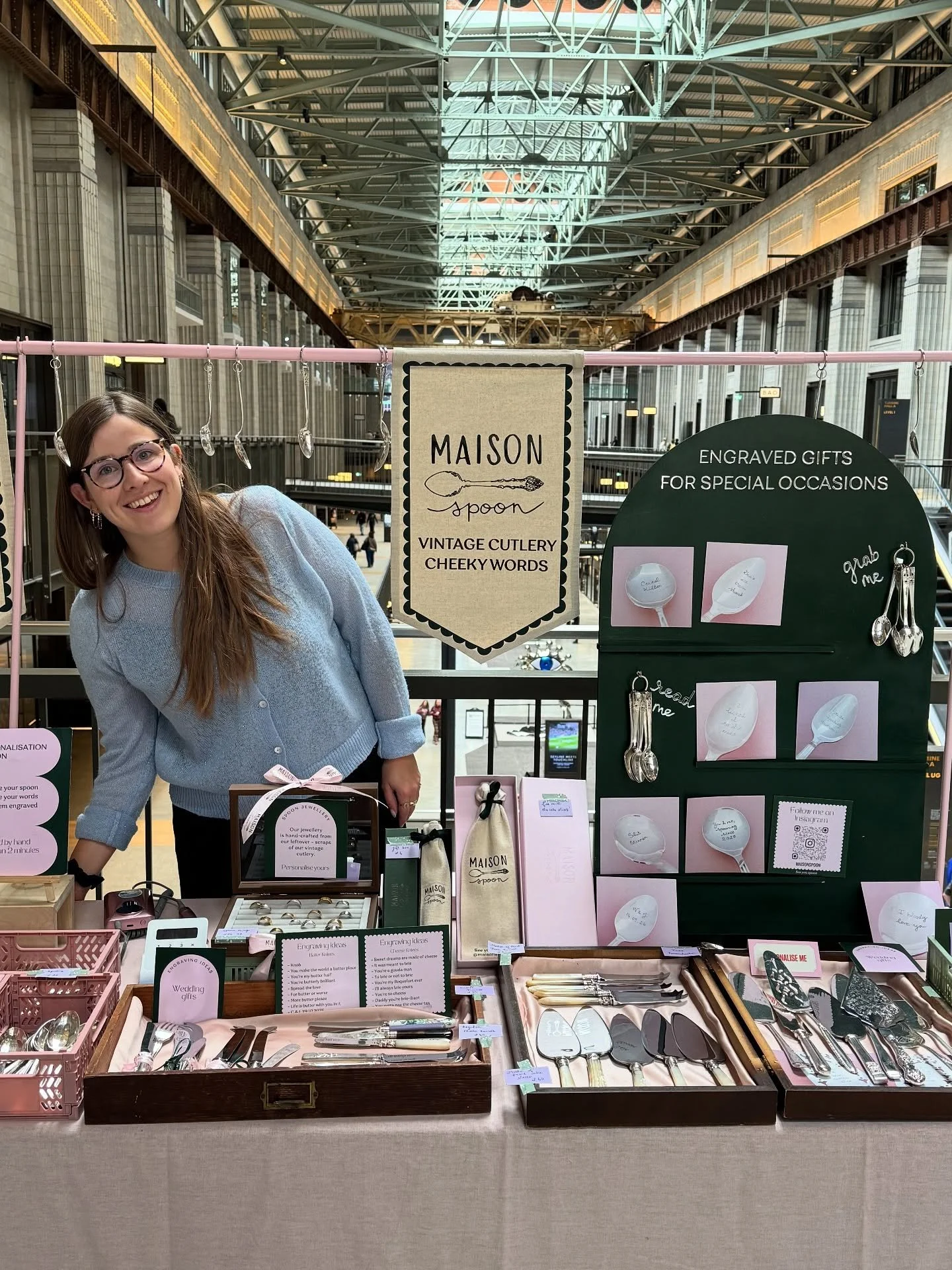 Christmas is the perfect time to treat your loved ones to a special and personalised gift, which is why we&rsquo;re so thrilled to welcome @maisonspoon to our market this Sunday!

Lucie scours antique and vintage markets across London to find the mos