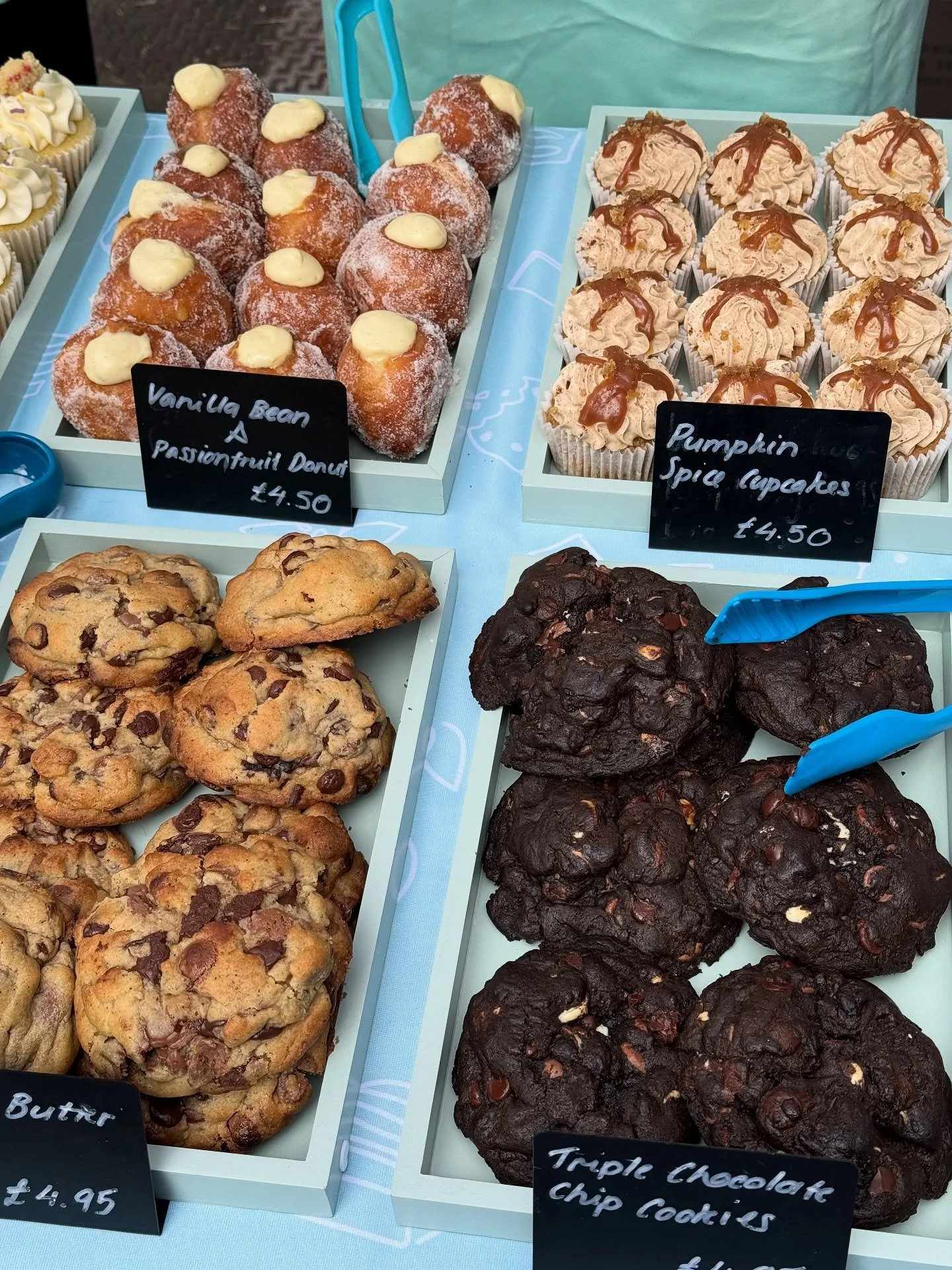 We&rsquo;ve got delicious freshly baked treats for you to enjoy at our market inside Battersea Power Station this weekend!

Saturday: Baker Moyin known as @mrdessertsuk is renowned at our markets for being the best of the best; his giant homemade coo
