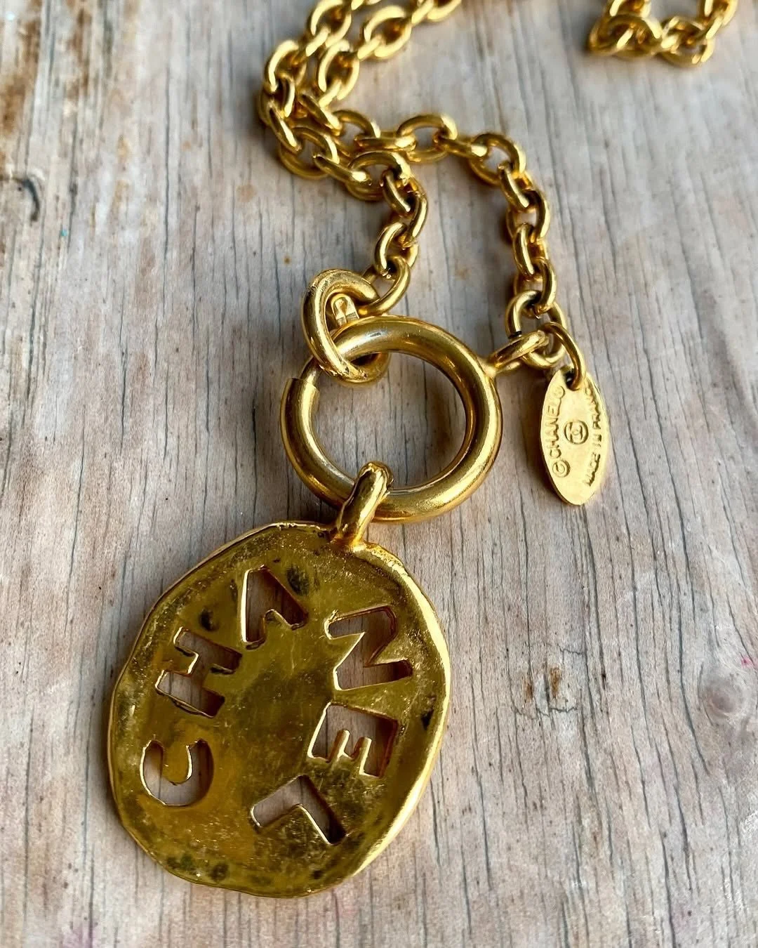 NEW! ✨ And coming to our next Christmas market!

@jaggedmetallondon is founder Donna&rsquo;s love letter to vintage jewellery, especially pieces from the 70s - early 2000s. 

In this edit expect to find the most incredible and unexpected vintage trea