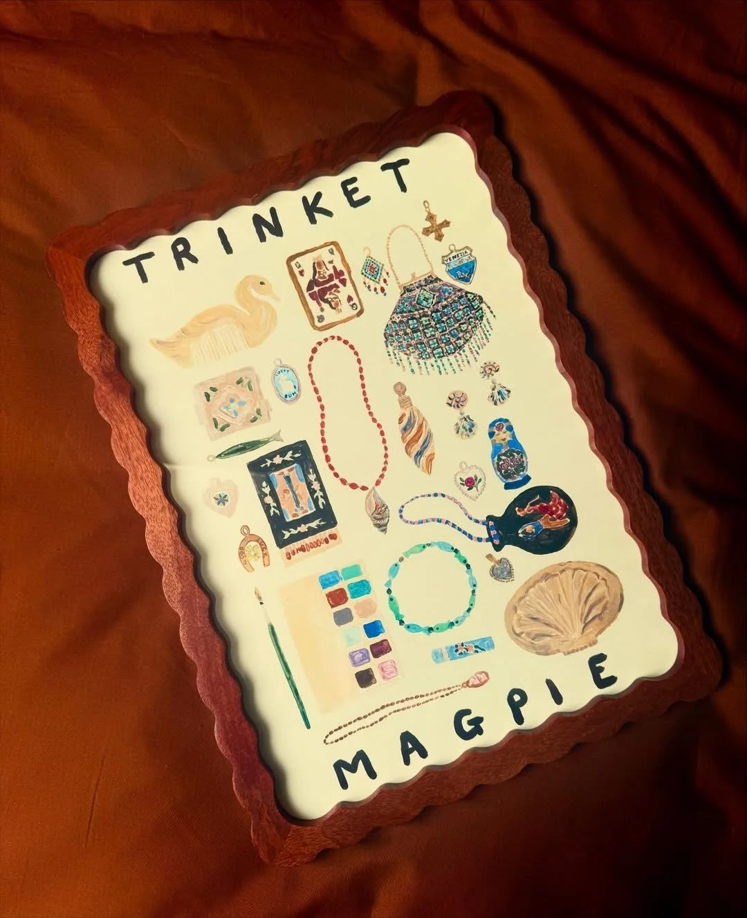 For all the trinket girlies out there ✨💕🥰 

Without a doubt Helen is one of the most talented artists I&rsquo;ve ever met! And ever had the pleasure of working with! She&rsquo;s designed so many of our beautiful market graphics recently which you&r