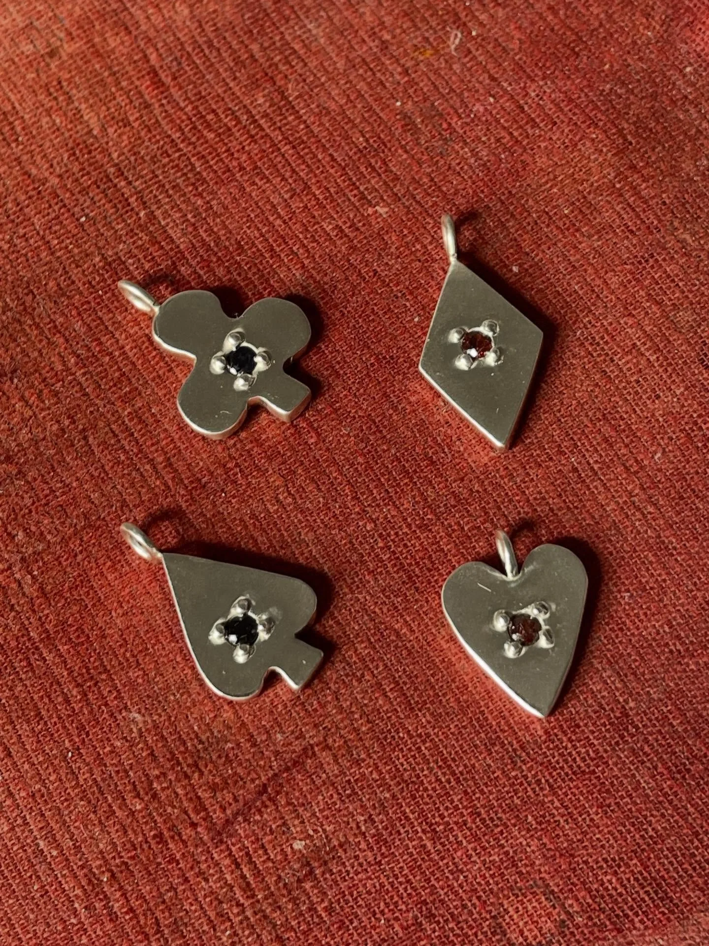 This weekend is our final market of 2025! Here are just some of the amazing makers you can shop with this Sunday 14th December! Find them inside Battersea Power Station from 11-6pm. Swipe to see them all!

✨ @sardine_stan 
✨ @crocandmaraboo 
✨ @loucl