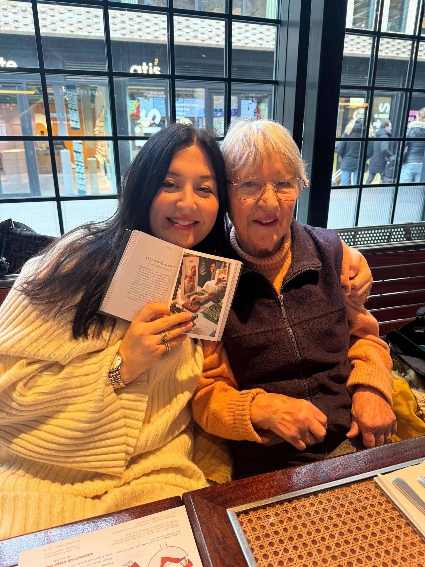Our nan took us out to celebrate Salad Days being featured in a book!!! 💞📖🥳

An Opinionated Guide to Fashion London by @trash4gold and published by @hoxtonminipress is out now!

🌀🥹💖📚