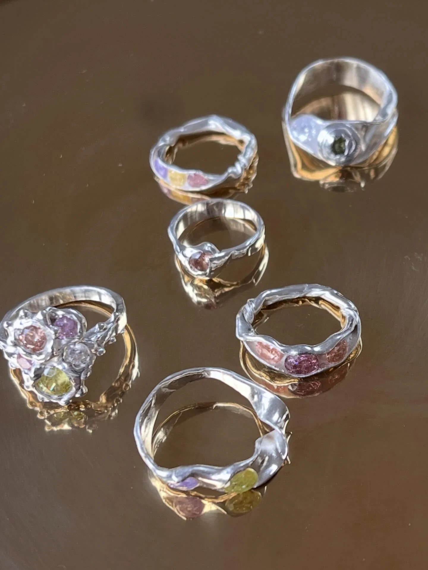 Here&rsquo;s a couple more of the brands you&rsquo;ll be able to shop with at Salad Days Popup shop in Borough Yards on Saturday 28th February! Discover them amongst 35 different makers on the day.

✨ @studiosael ✨ &lsquo;Sael&rsquo; from the Old Nor