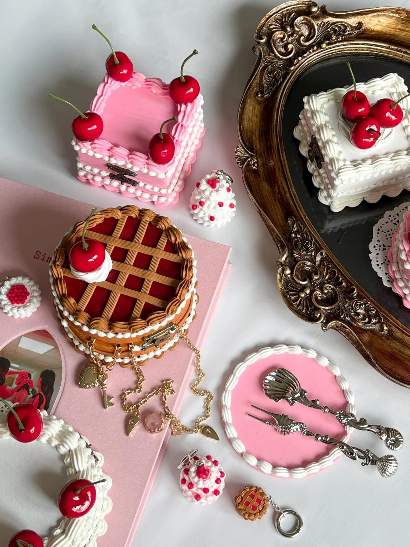 🤕😵&zwj;💫🤒 I am physically unwell at the amount of amazing and beautiful and special and exclusive and one-of-a-kind things that are coming to our 4 day market at Battersea, I don&rsquo;t think I can cope 

I WANT TO BUY IT ALL!!!!!!!