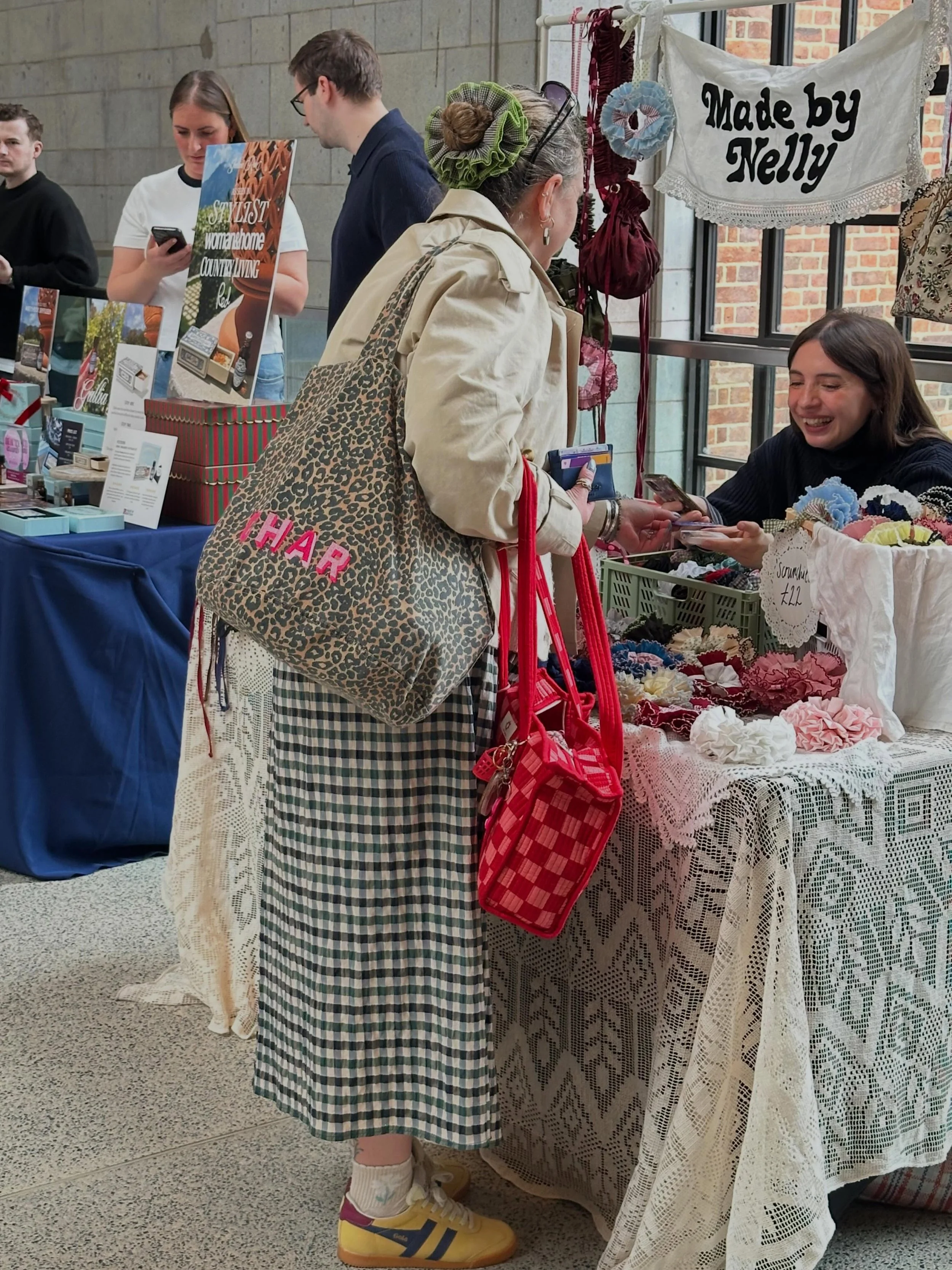 Looking for cute plans this bank holiday weekend? 🌷💖🍒 

Salad Days Market is back at Battersea Power Station for all 3 days of the long weekend!

On Saturday 2nd, Sunday 3rd and Monday 4th you&rsquo;ll be able to shop with 35 different small busin