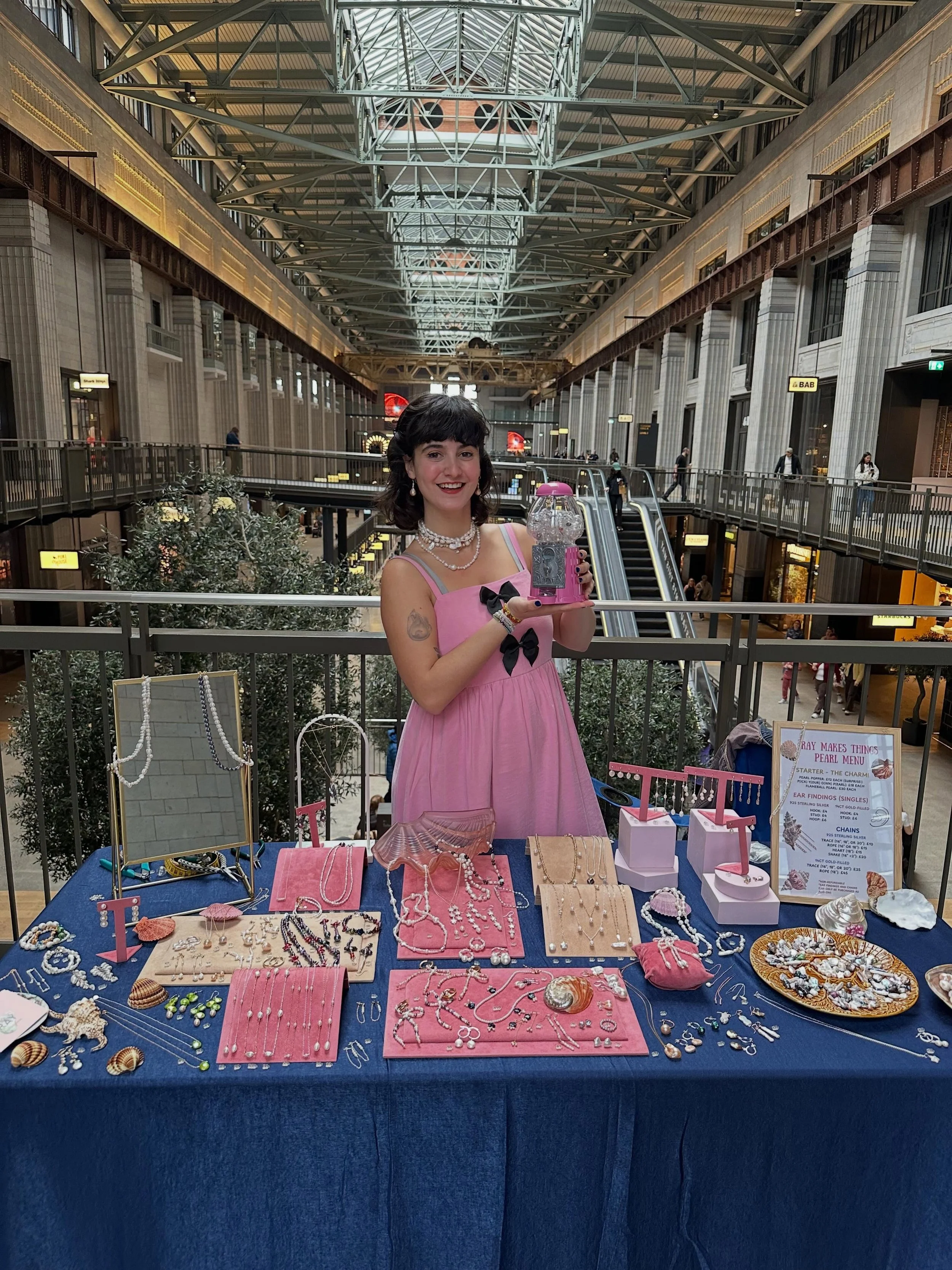 Thankyou sooooo much for an absolutely incredible bank holiday weekend!!!!

I literally don&rsquo;t know how to even describe how amazing this weekends market has been 💖✨🍓🌷 

These 3 days have been so full of love, creativity, happiness, smiles, s