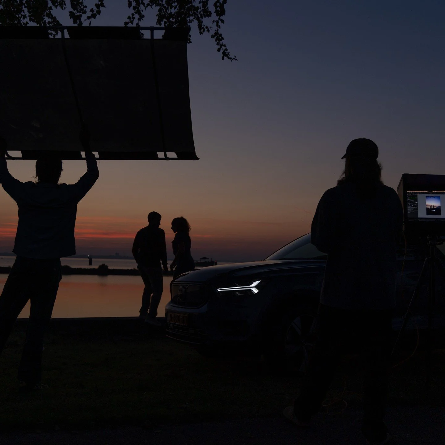 Some behind the scenes shots from our key visual shoot in collab with Powergo. Keep an eye out for their charging stations on your next trip!

Creative production @daysfilm
Photography @mirkowesterbrink
Light: @stevendekokjwz
Client @powergocharging
