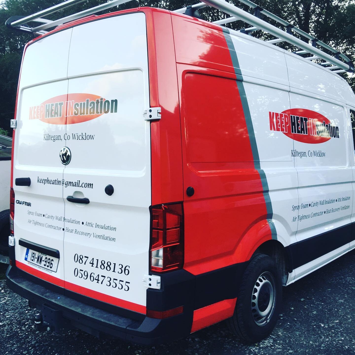 Keep Heat INsulation gets another new vehicle on the road with a quarter wrap and graphics by ZSigns!
#vehiclewraps #graphics #vehiclegraphics